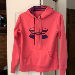 Woman’s under armor storm hooded sweatshirt
